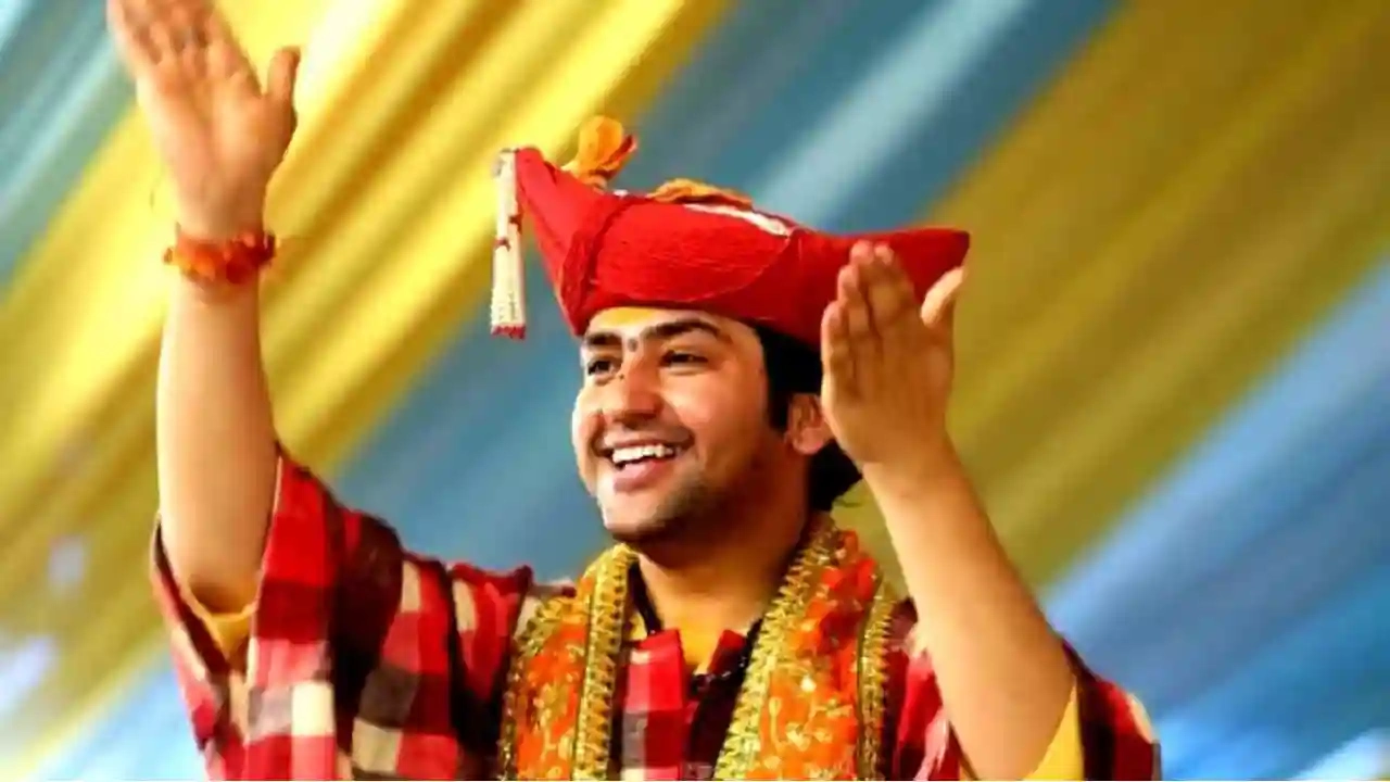 आज शाम को पं. धीरेंद्र कृष्ण शास्त्री पहुंचेंगे रायपुर, 4 से 8 अक्टूबर तक गुढिय़ारी में करेंगे